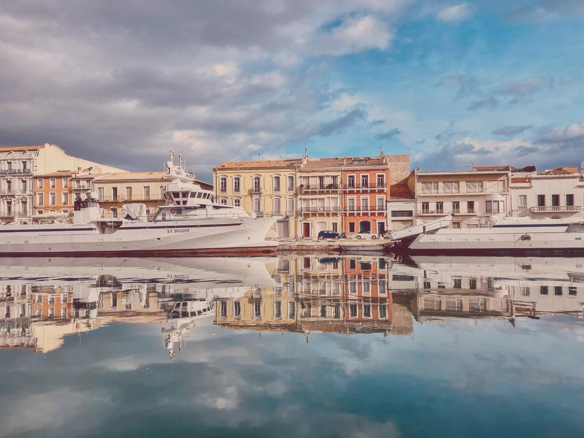 "Mario" Balcons Sur Le Canal Royal, Belle Vue, Climatise Sete Bagian luar foto